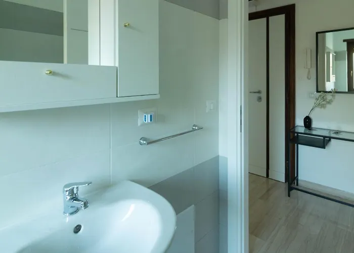Casa Irnerio Vicino La Metro Ferienhaus