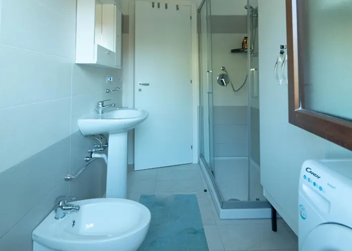 Casa Irnerio Vicino La Metro Ferienhaus